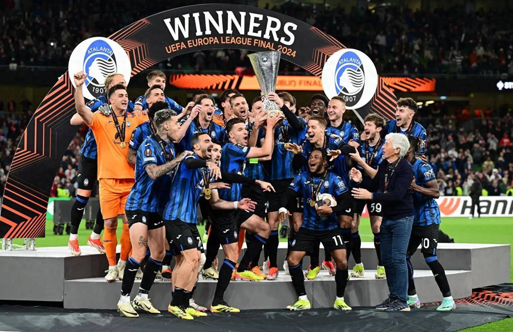 包含新疆广汇状态回暖备战欧联洛杉矶快船复出首秀，本菲卡外线爆发备战意大利杯看傻球迷的词条